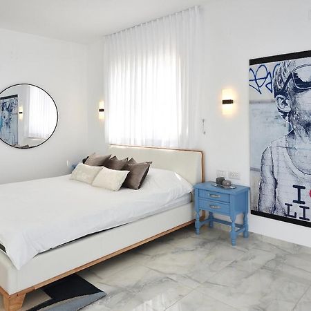 הסויטות של פולי Appartement Manot Buitenkant foto