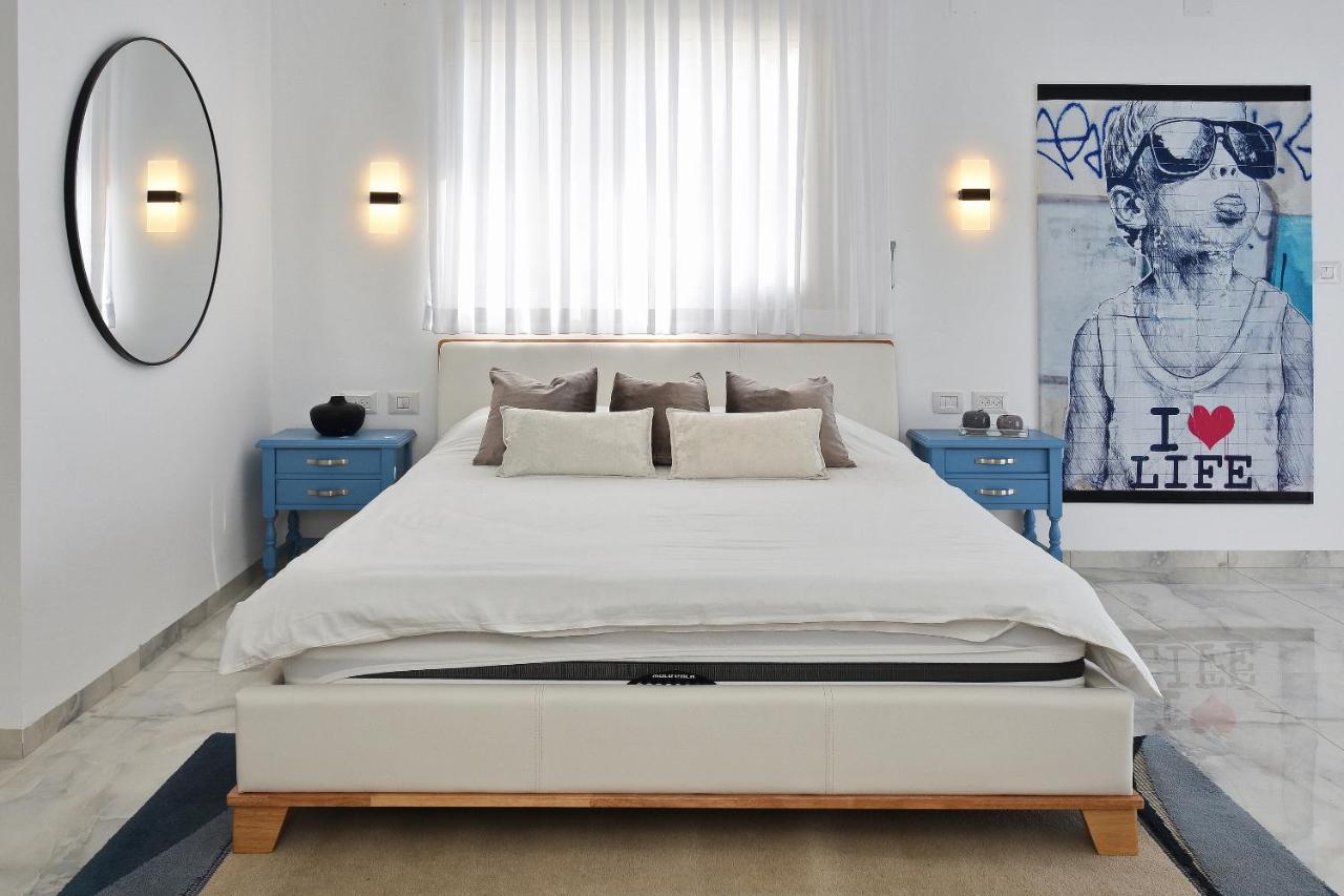 הסויטות של פולי Appartement Manot Buitenkant foto